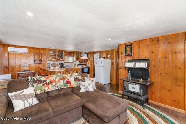 12348 N WOODLAND BEACH DR, Hauser, ID 83854