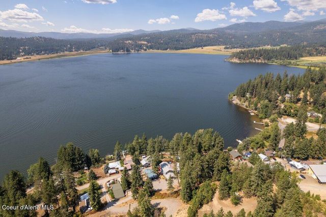 12348 N WOODLAND BEACH DR, Hauser, ID 83854