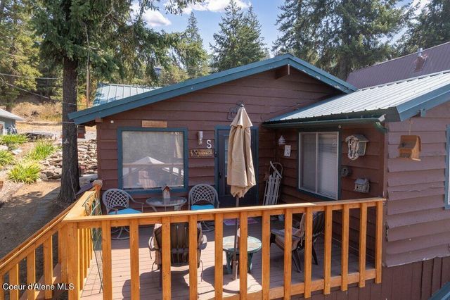 12348 N WOODLAND BEACH DR, Hauser, ID 83854