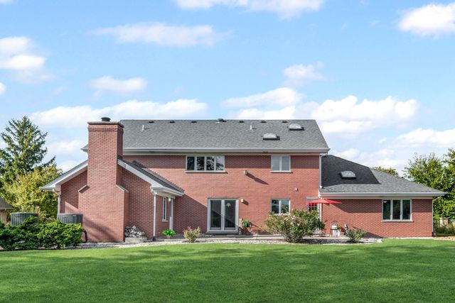 8115 Pluskota Drive, Orland Park, IL 60462