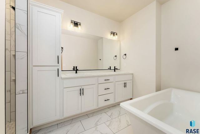 930 E Dutch St Street, Tea, SD 57064