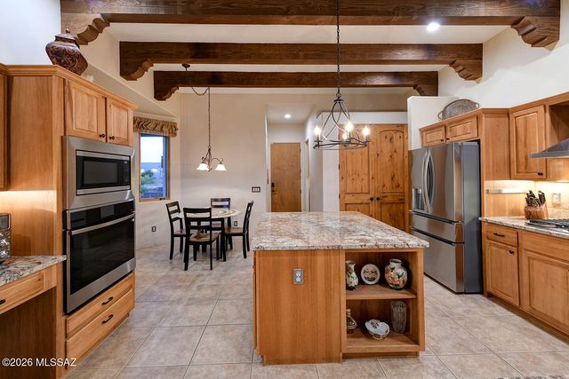 4185 S Manolito Drive, Green Valley, AZ 85622