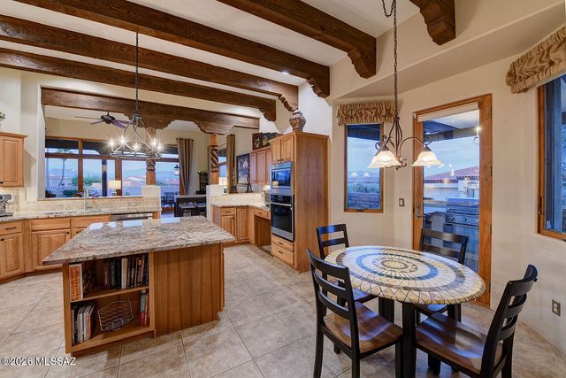 4185 S Manolito Drive, Green Valley, AZ 85622