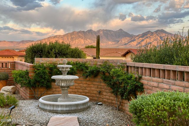 4185 S Manolito Drive, Green Valley, AZ 85622