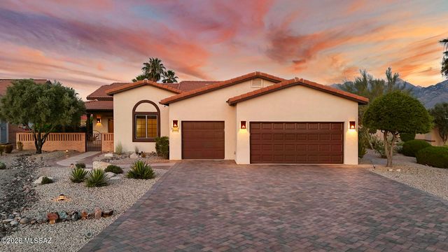 4185 S Manolito Drive, Green Valley, AZ 85622
