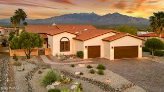 4185 S Manolito Drive, Green Valley, AZ 85622