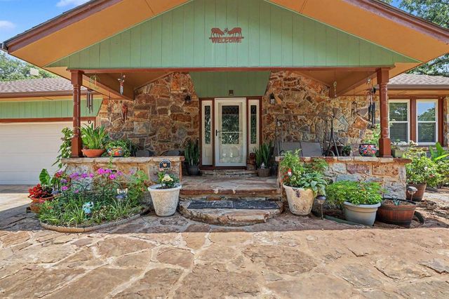 7208 S Triple X Road, Choctaw, OK 73020