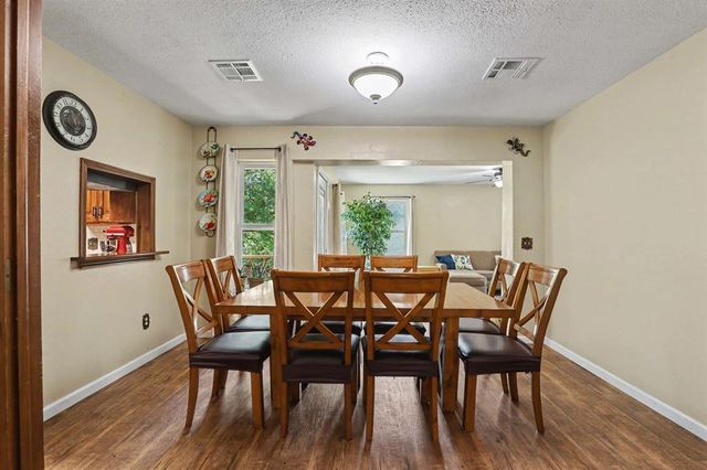 7208 S Triple X Road, Choctaw, OK 73020