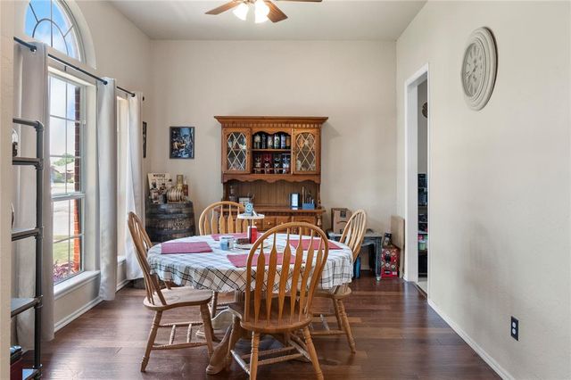 15600 Sandstone Terrace, Oklahoma City, OK 73170