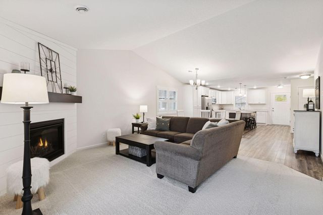 4005 Iris Court, Rockford, MN 55373