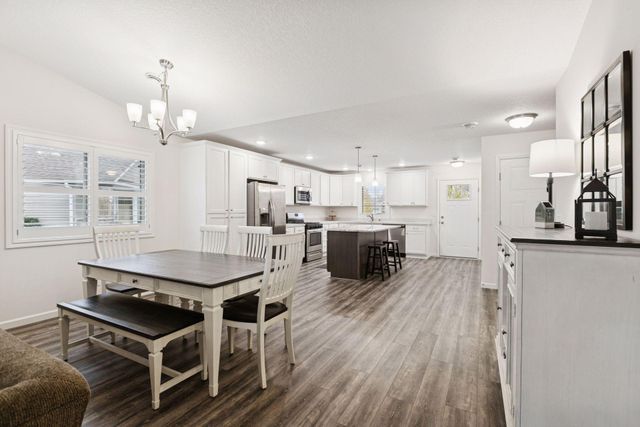 4005 Iris Court, Rockford, MN 55373