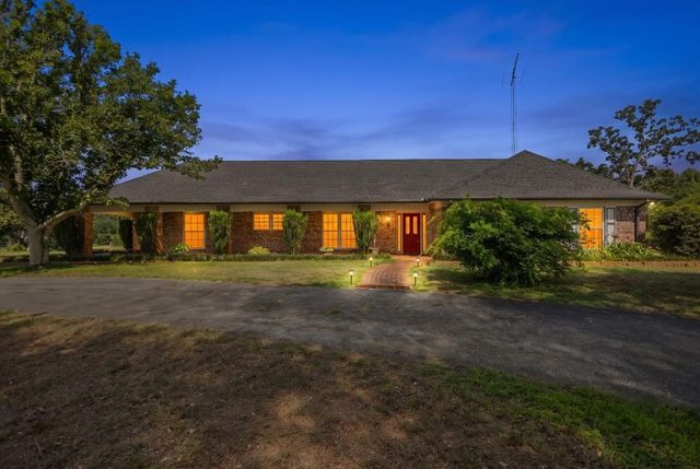 280 Vz County Road 4821, Chandler, TX 75758
