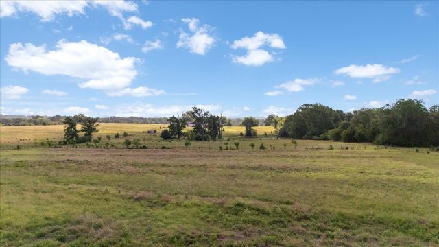 280 Vz County Road 4821, Chandler, TX 75758