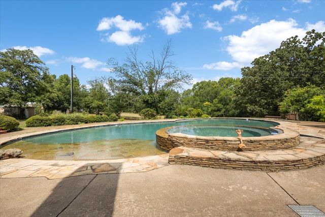280 Vz County Road 4821, Chandler, TX 75758