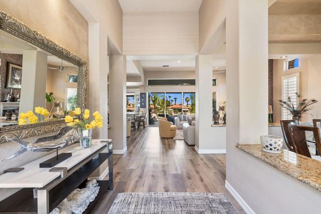 570 Mesa Grande Drive, Palm Desert, CA 92211