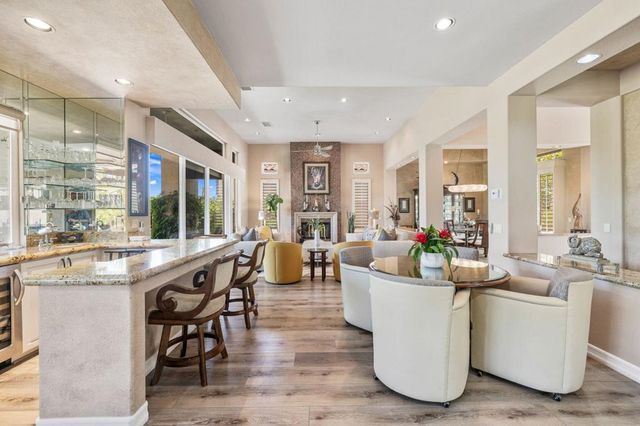 570 Mesa Grande Drive, Palm Desert, CA 92211