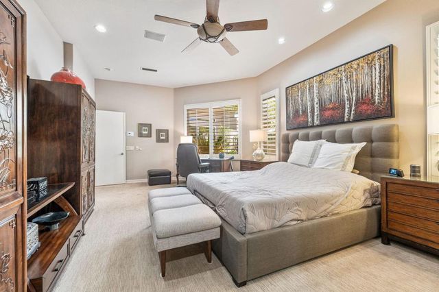 570 Mesa Grande Drive, Palm Desert, CA 92211