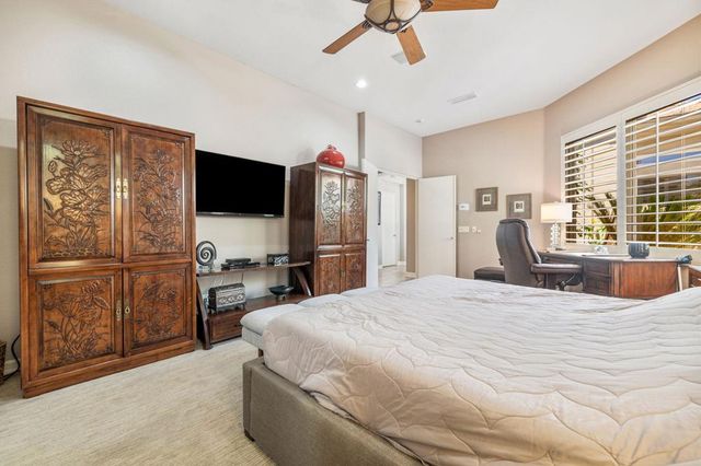 570 Mesa Grande Drive, Palm Desert, CA 92211