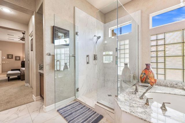 570 Mesa Grande Drive, Palm Desert, CA 92211
