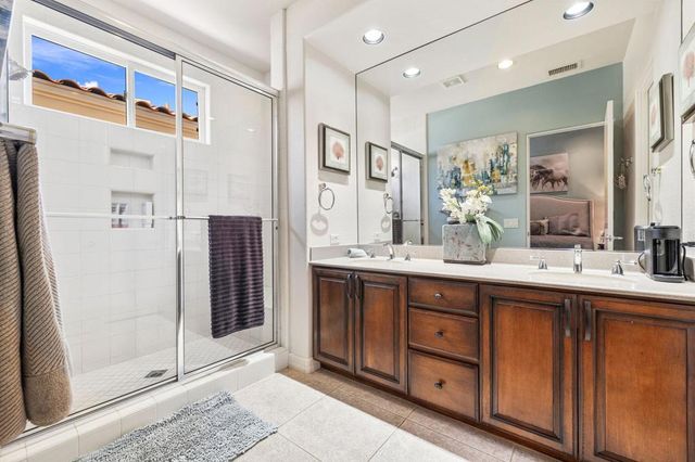 570 Mesa Grande Drive, Palm Desert, CA 92211