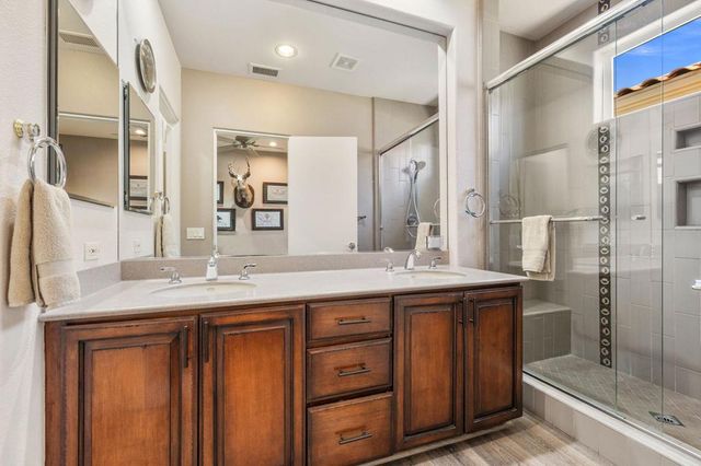 570 Mesa Grande Drive, Palm Desert, CA 92211