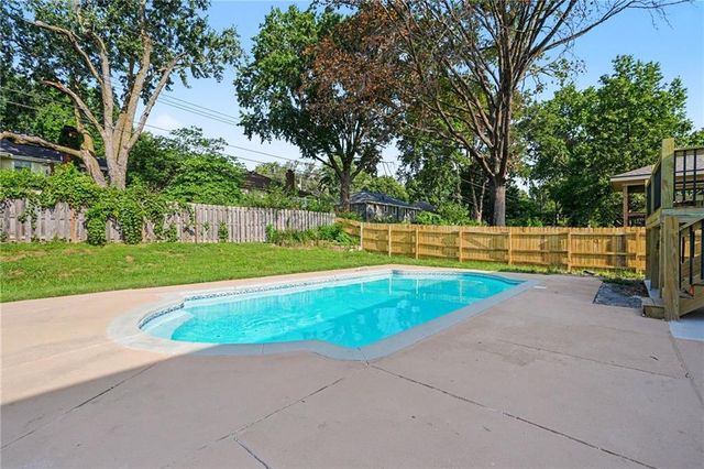 5140 Garnett Street, Shawnee, KS 66203
