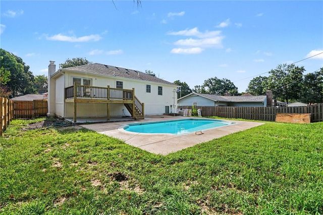 5140 Garnett Street, Shawnee, KS 66203