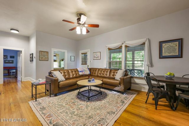 306 Dahlia Drive, Knoxville, TN 37918