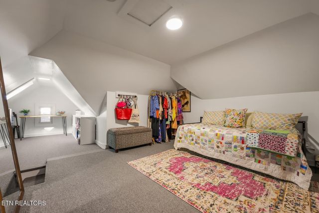 306 Dahlia Drive, Knoxville, TN 37918