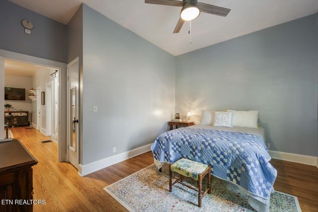 306 Dahlia Drive, Knoxville, TN 37918