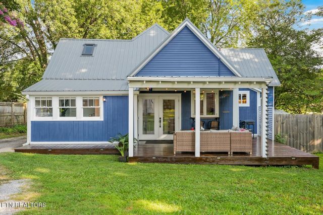306 Dahlia Drive, Knoxville, TN 37918