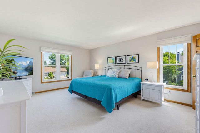 2021 Inverness DRIVE, Waukesha, WI 53186