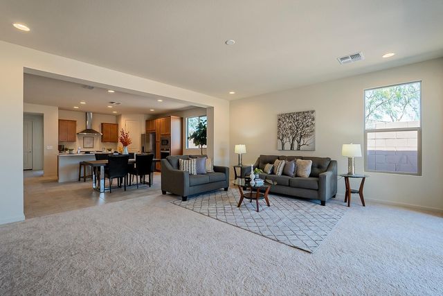 5944 E Melinda Lane, Phoenix, AZ 85054