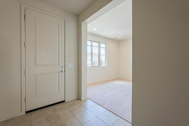 5944 E Melinda Lane, Phoenix, AZ 85054