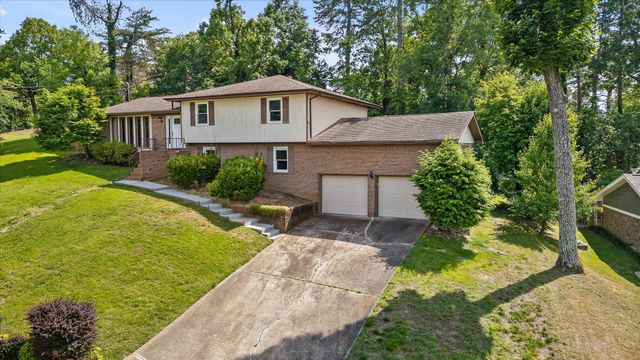 946 Sherry Circle, Hixson, TN 37343