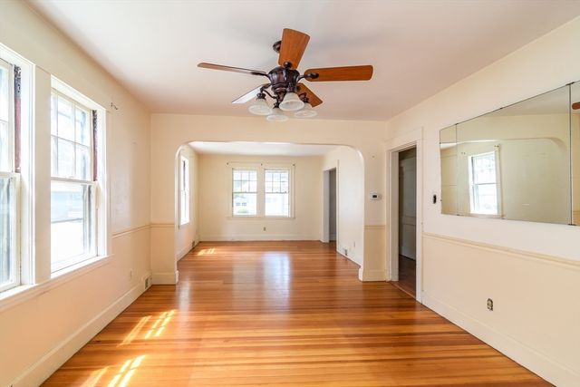 20 Circular Ave, Natick, MA 01760