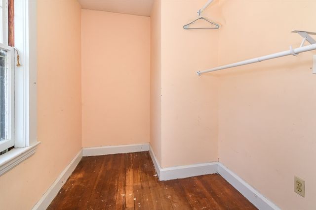 20 Circular Ave, Natick, MA 01760