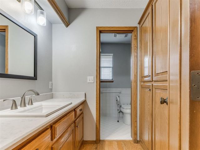 613 Inverness Court, Norman, OK 73072