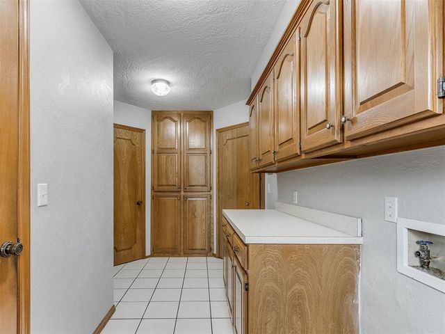 613 Inverness Court, Norman, OK 73072