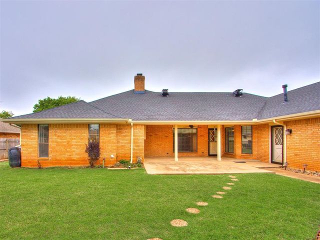 613 Inverness Court, Norman, OK 73072