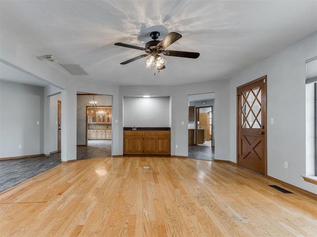 613 Inverness Court, Norman, OK 73072
