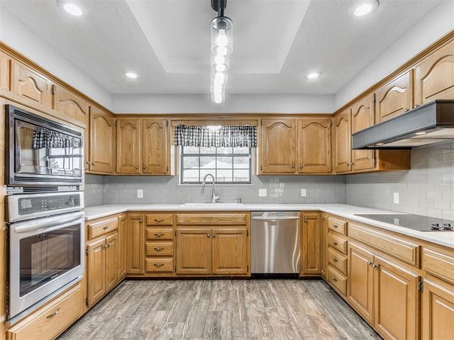 613 Inverness Court, Norman, OK 73072