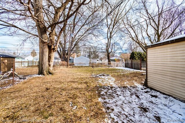 6041 Fellrath Street, Taylor, MI 48180