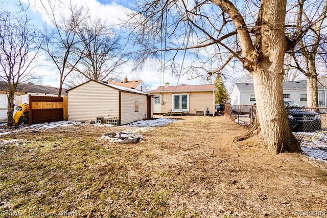 6041 Fellrath Street, Taylor, MI 48180