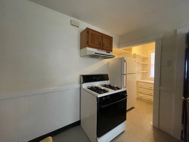10 Breck St 1, Milton, MA 02186