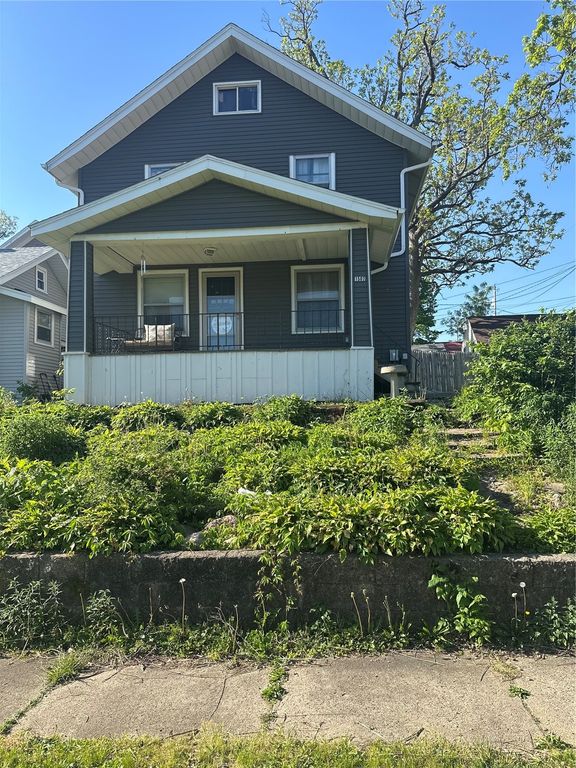 1507 Hinkley Avenue NW, Cedar Rapids, IA 52405