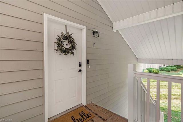 7123 W Friendly Avenue F, Greensboro, NC 27410