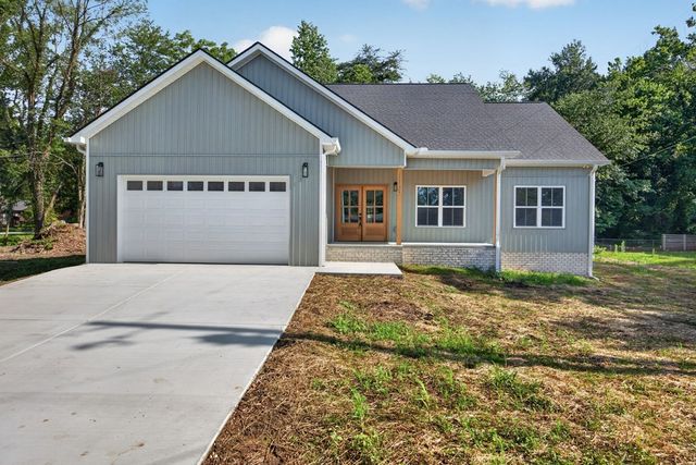 1135 Dowell St, Cookeville, TN 38501
