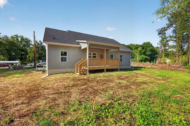 1135 Dowell St, Cookeville, TN 38501
