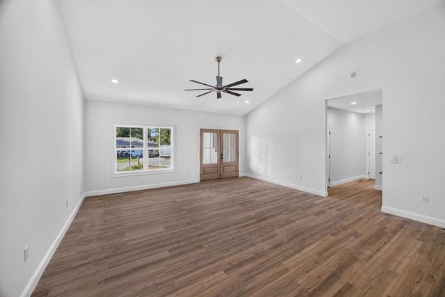 1135 Dowell St, Cookeville, TN 38501